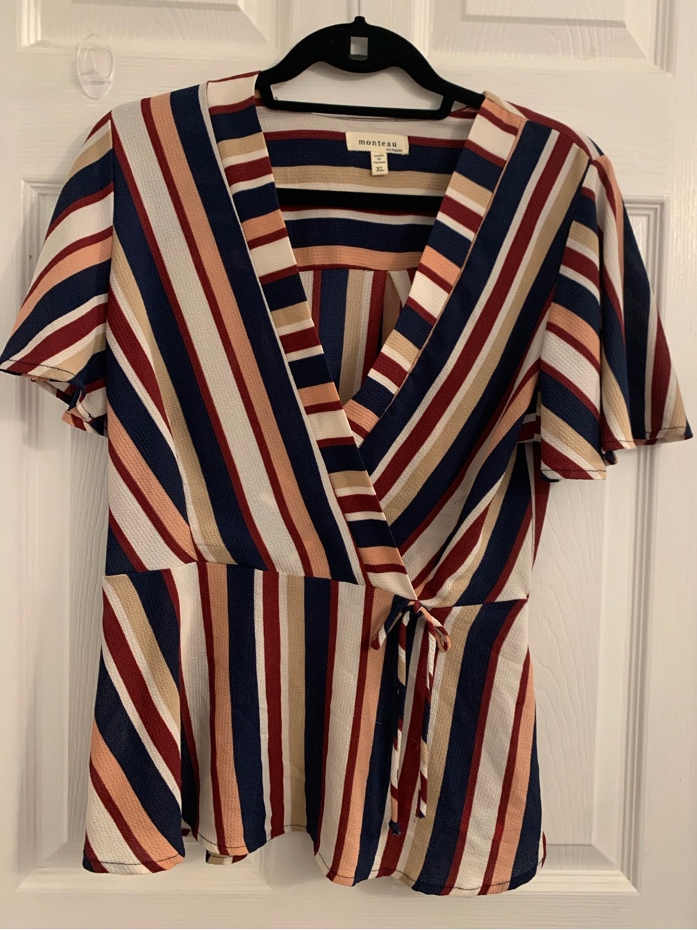 Monteau Navy, Burgundy & Cream Striped blouse. Size XL $10
